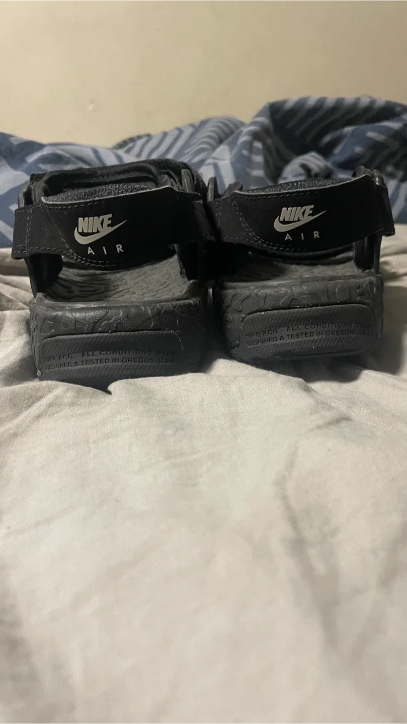 Nike Air Deschutz Sandals - Size 11 image indicator(4)