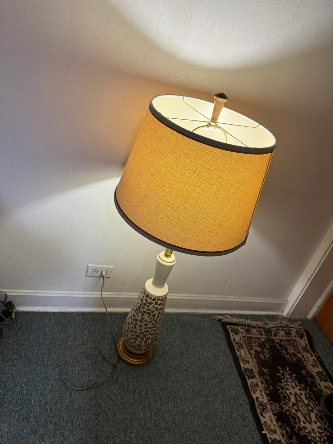 Vintage Style Table Lamp image indicator(3)