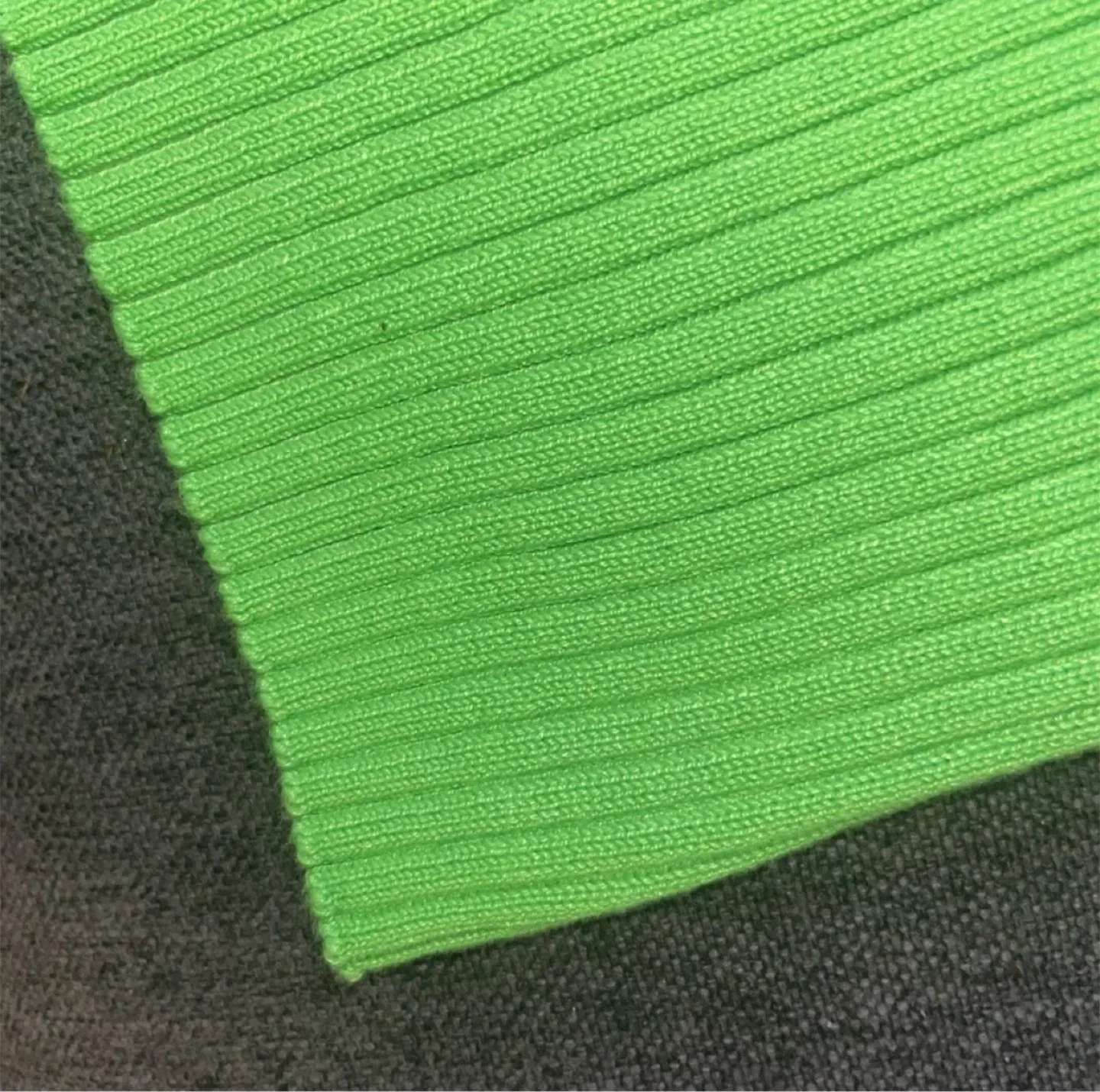 NWT- Jolie & Joy Green Ribbed Tank Top - Size M image indicator(2)