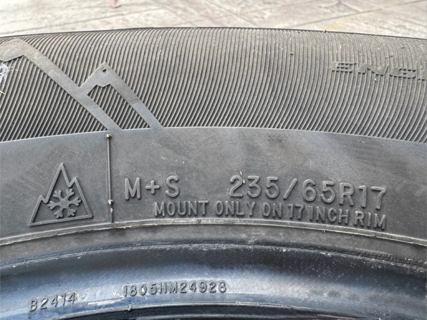 Winter Tires 235/65R17 Set of 4 Motomaster tires - photo 5