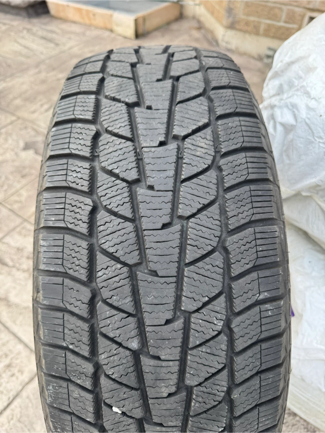 Winter Tires 235/65R17 Set of 4 Motomaster tires - photo 3