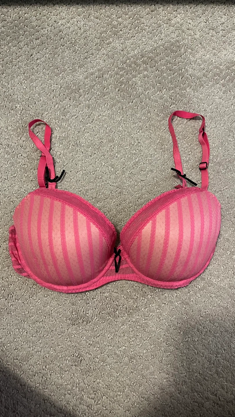 Betsey Johnson Pink Bra Size 32D