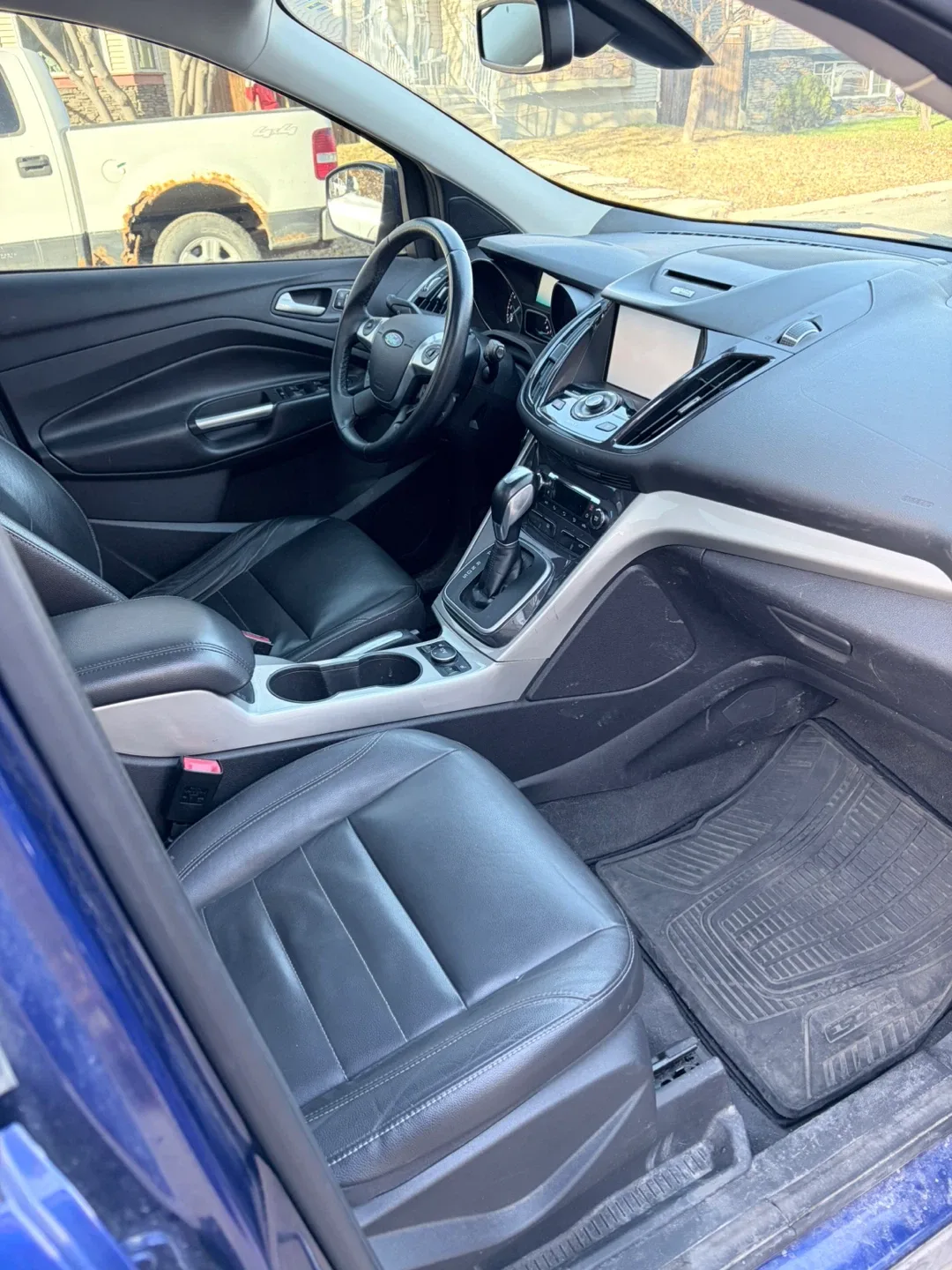 Ford Escape SEL  Blue SUV image indicator(2)