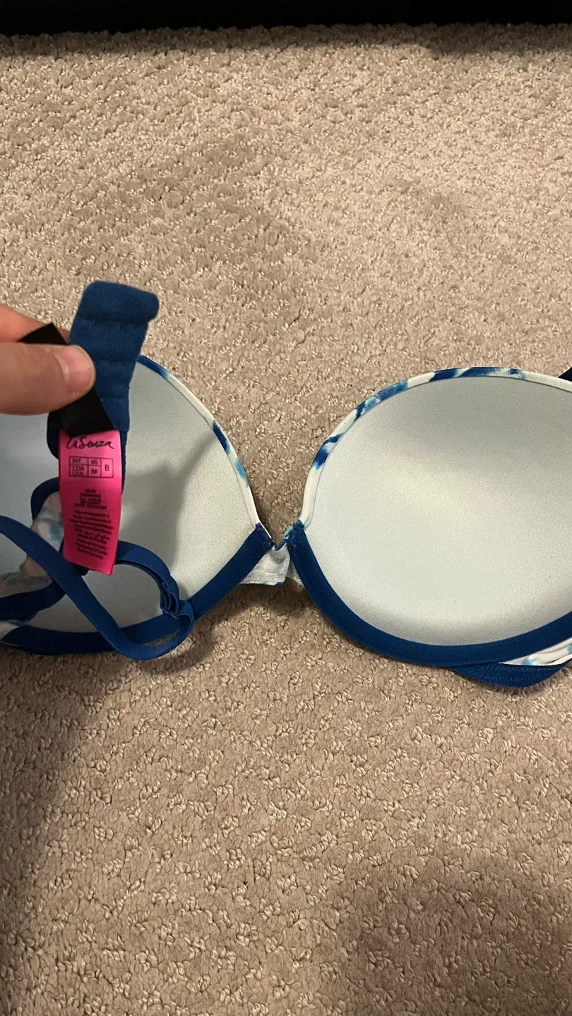 Victoria's Secret Bra - Size 36 B image indicator(2)