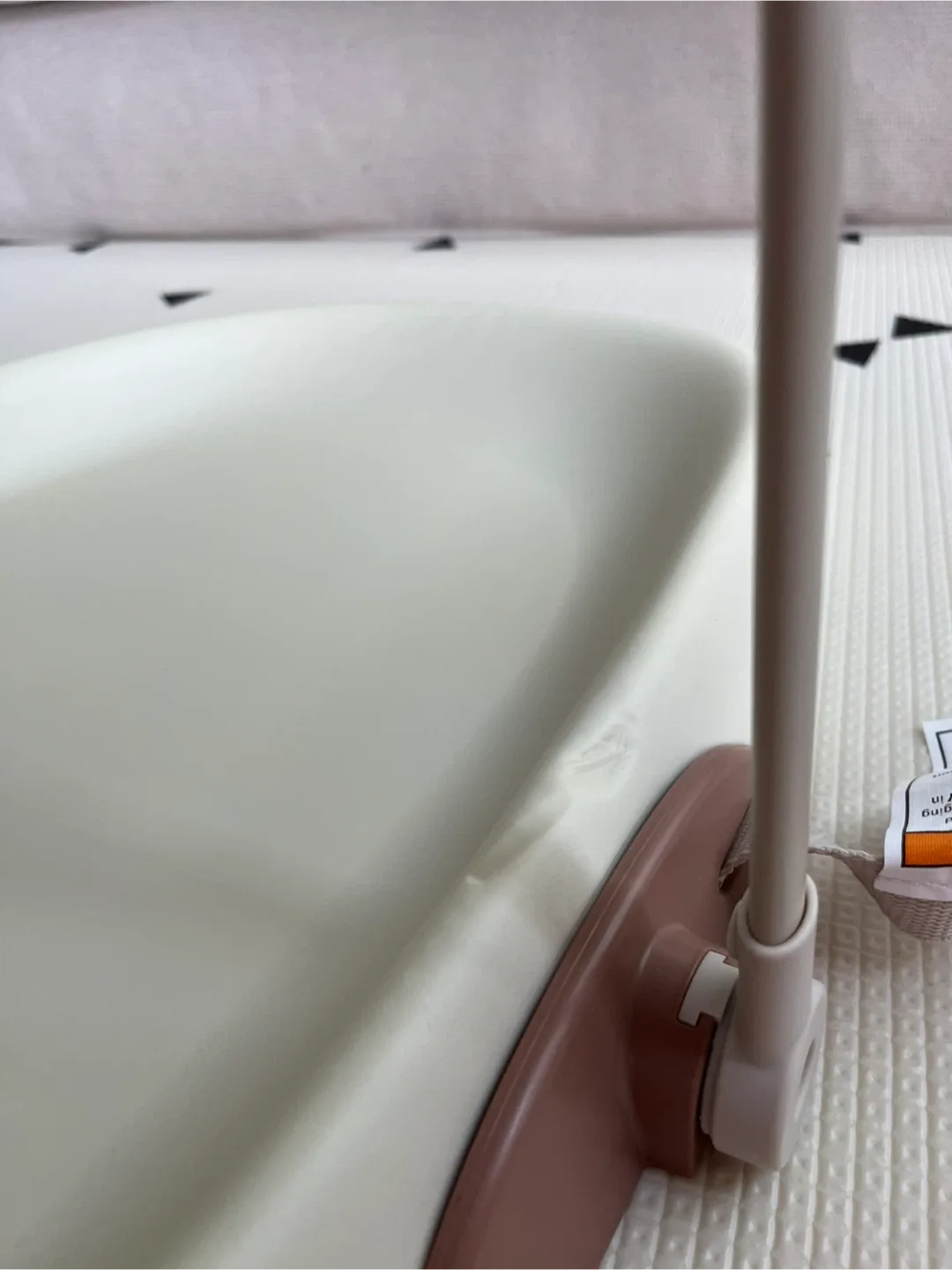 Skip Hop Changing Pad with Mobile image indicator(4)