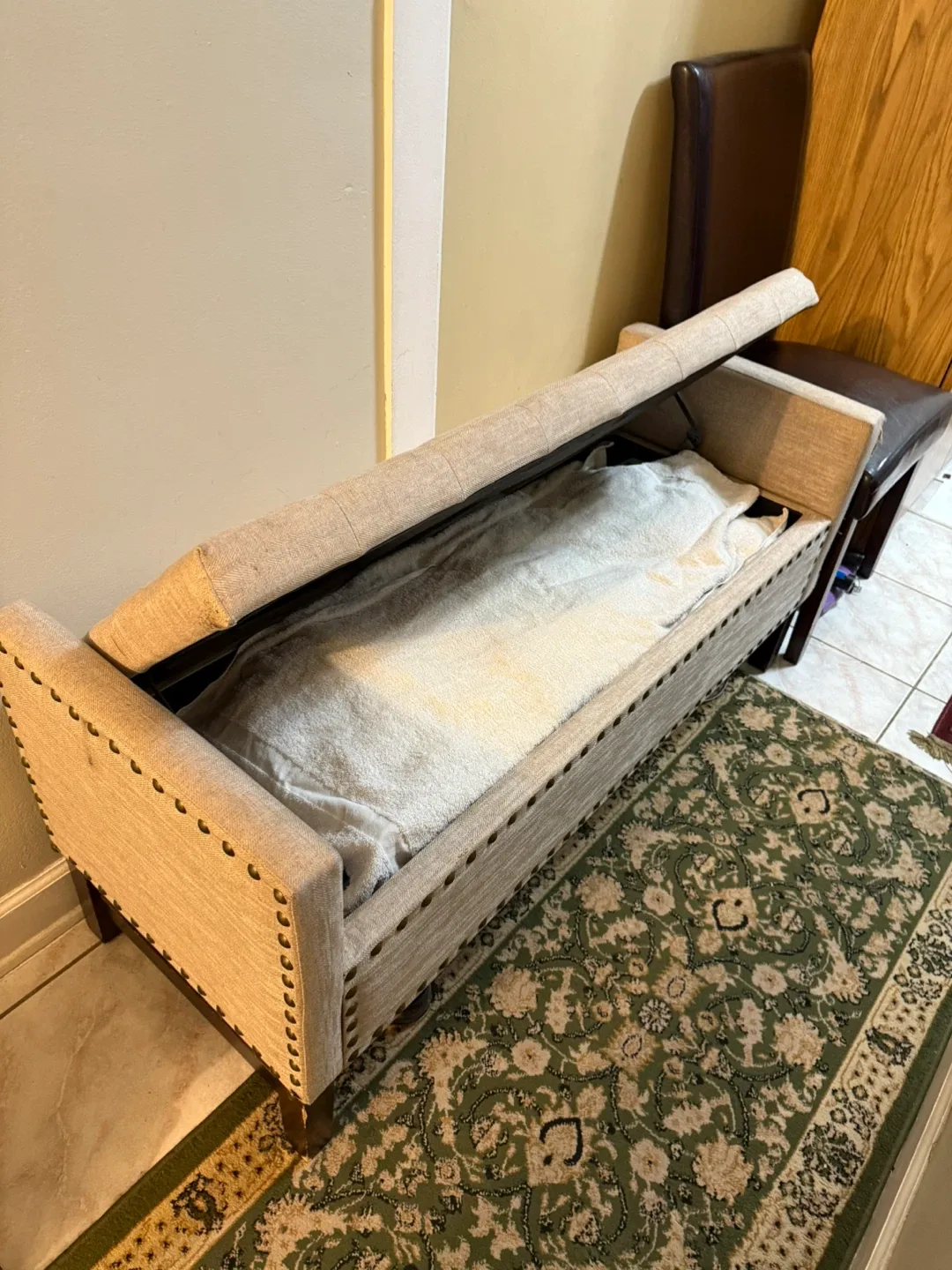 Storage Ottoman Bench image indicator(4)