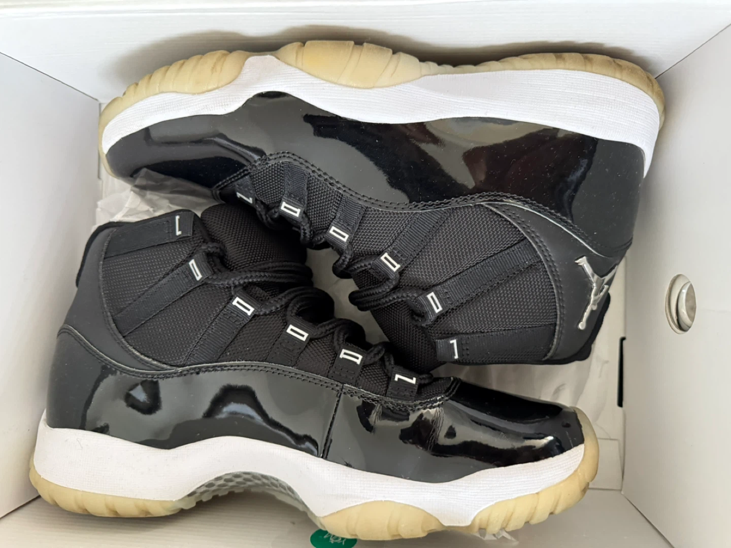 Air Jordan 11 Retro & Air Jordan 3 Retro - Size 9 - photo 5