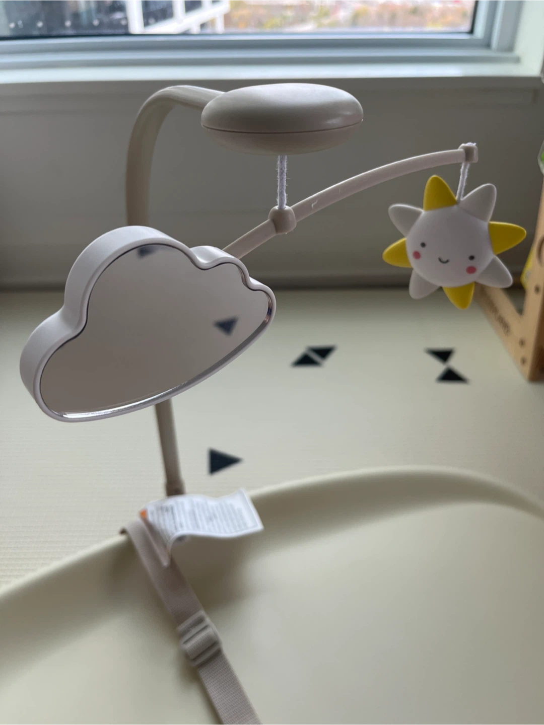 Skip Hop Changing Pad with Mobile - photo 3