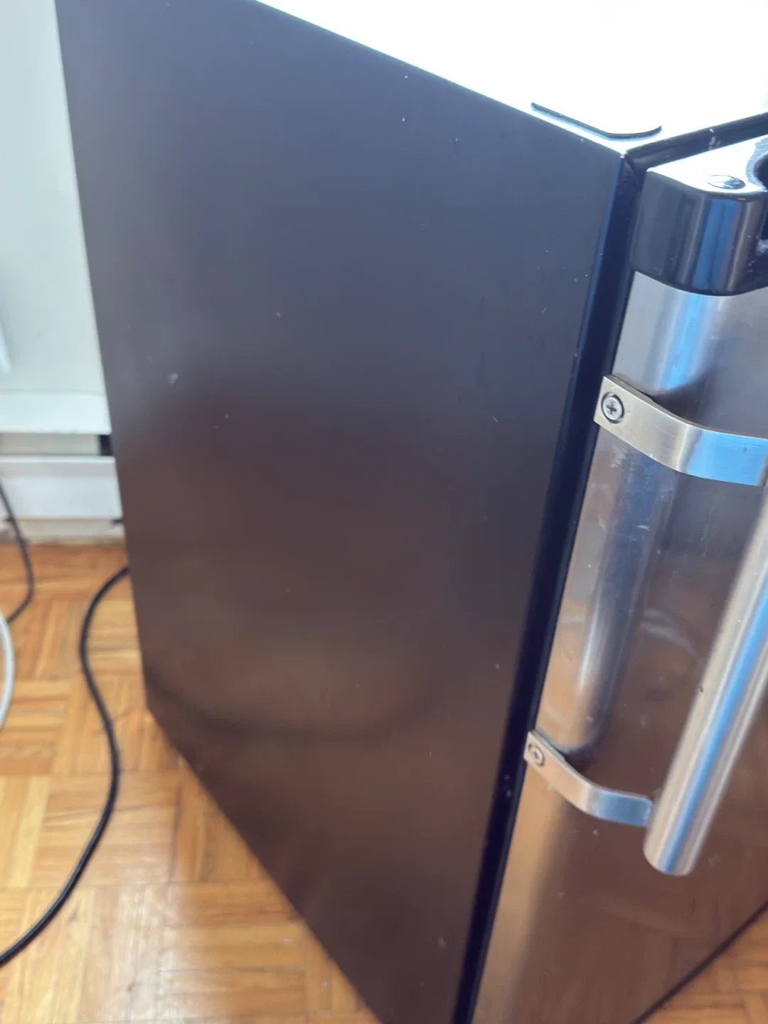 Cuisinart Compact Refrigerator image indicator(2)