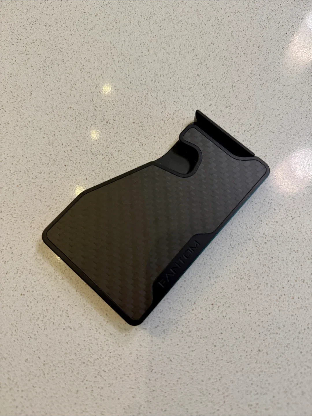 Fantom Wallet Carbon Fiber image indicator(2)