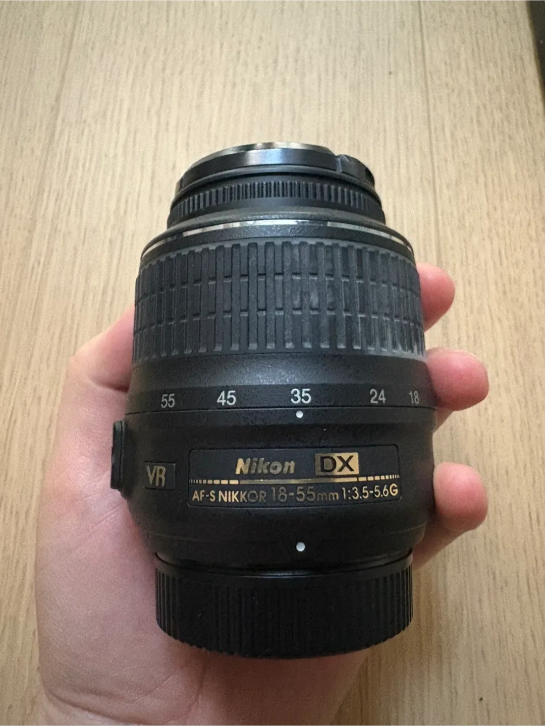 Nikon D5000 DSLR Camera with 18-55mm Lens image indicator(2)