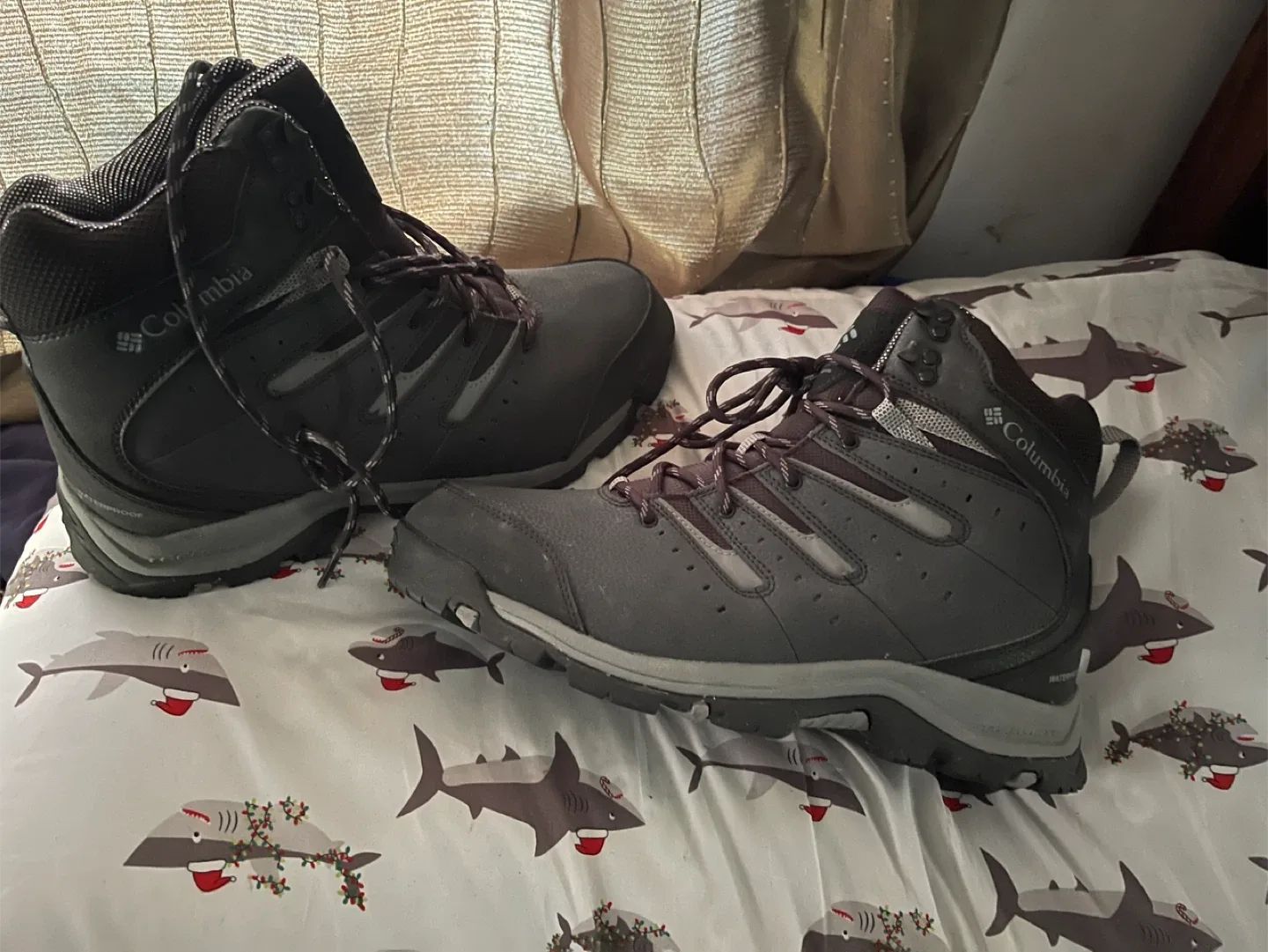 Columbia Waterproof Hiking Boots size 13us image indicator(2)