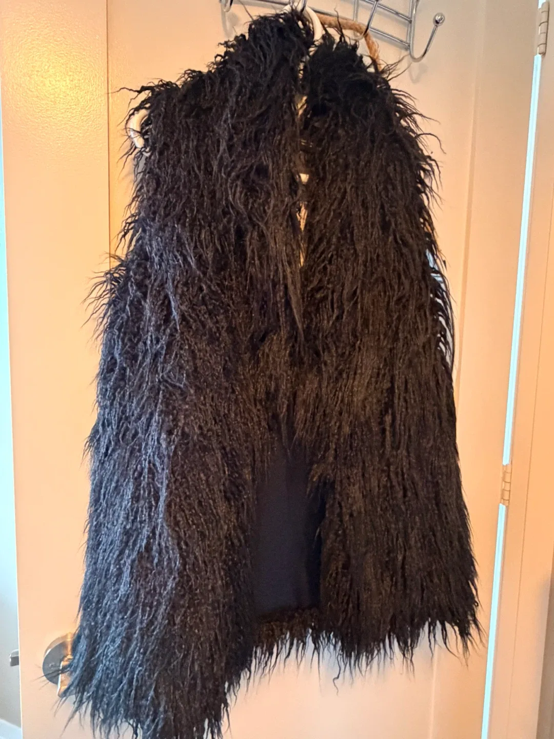 Zara Faux Fur Vest, Size XS image indicator(2)