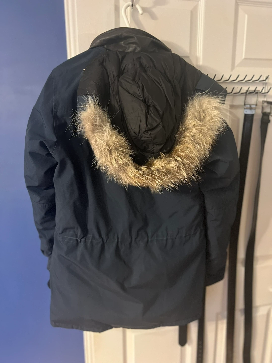 Canada Goose Parka, MENS SMALL - photo 2