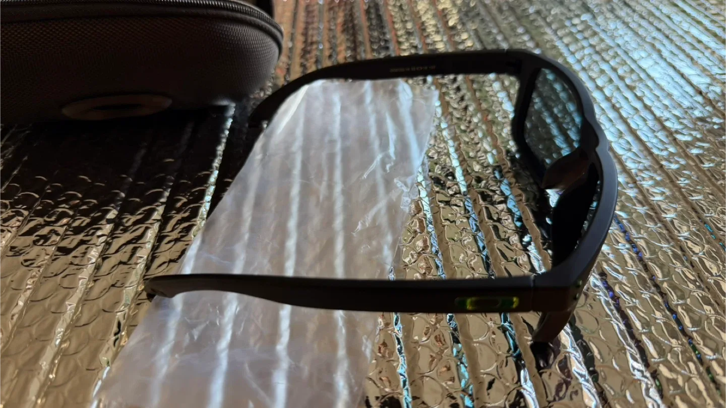 Oakley Sunglasses with Case image indicator(4)