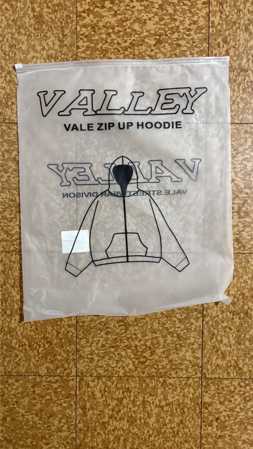 Vale hoodie image indicator(3)