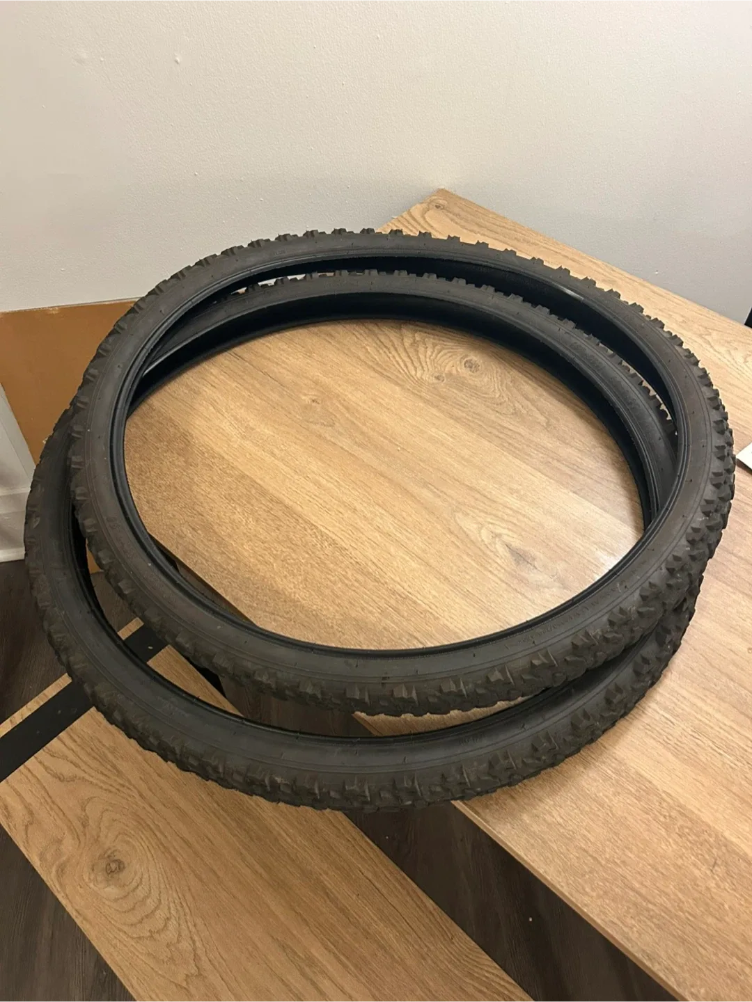 MOUNTAIN BIKE TIRES - 26 X 1.95