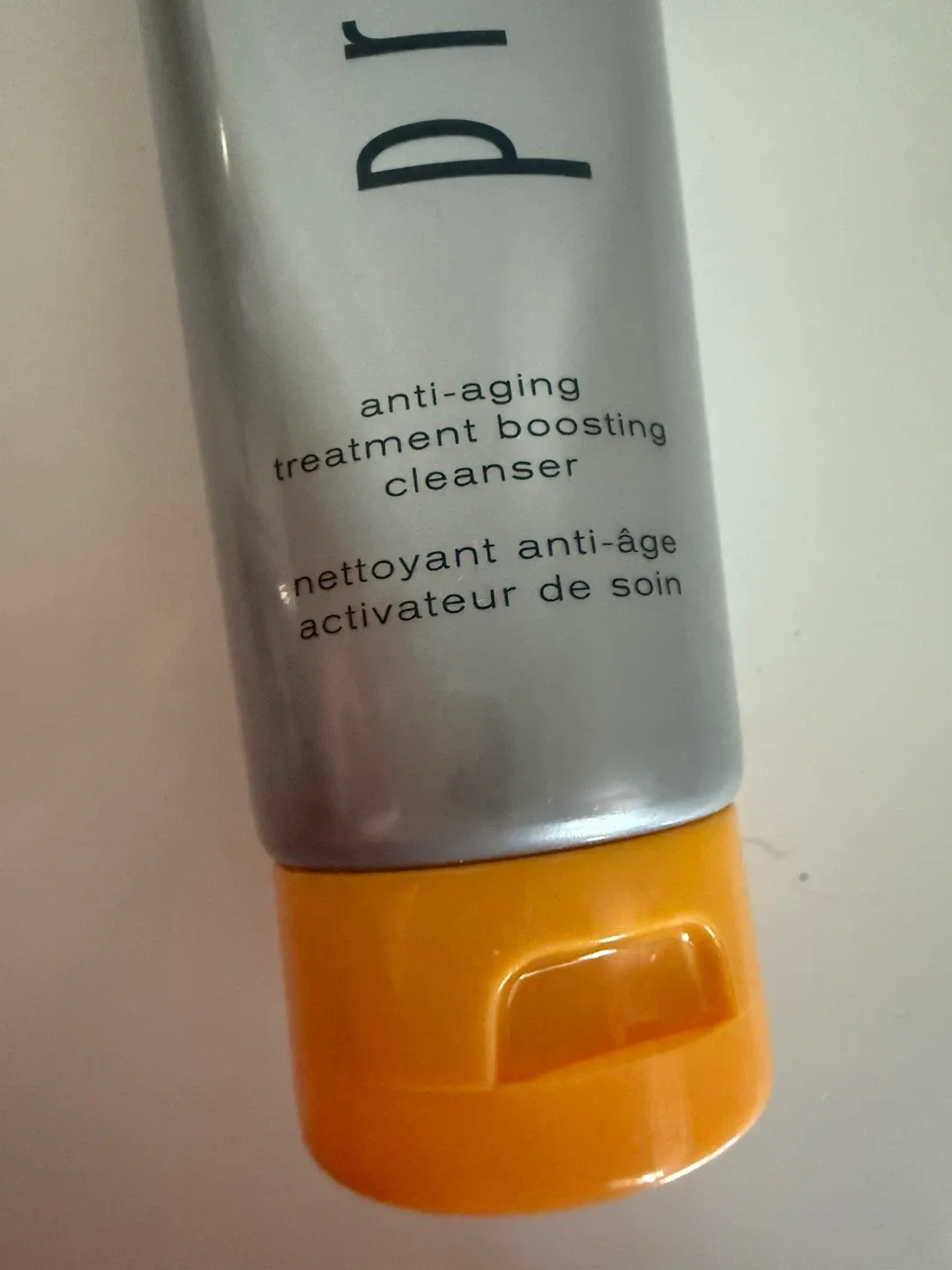Elizabeth Arden Prevage  Boosting Cleanser new image indicator(2)