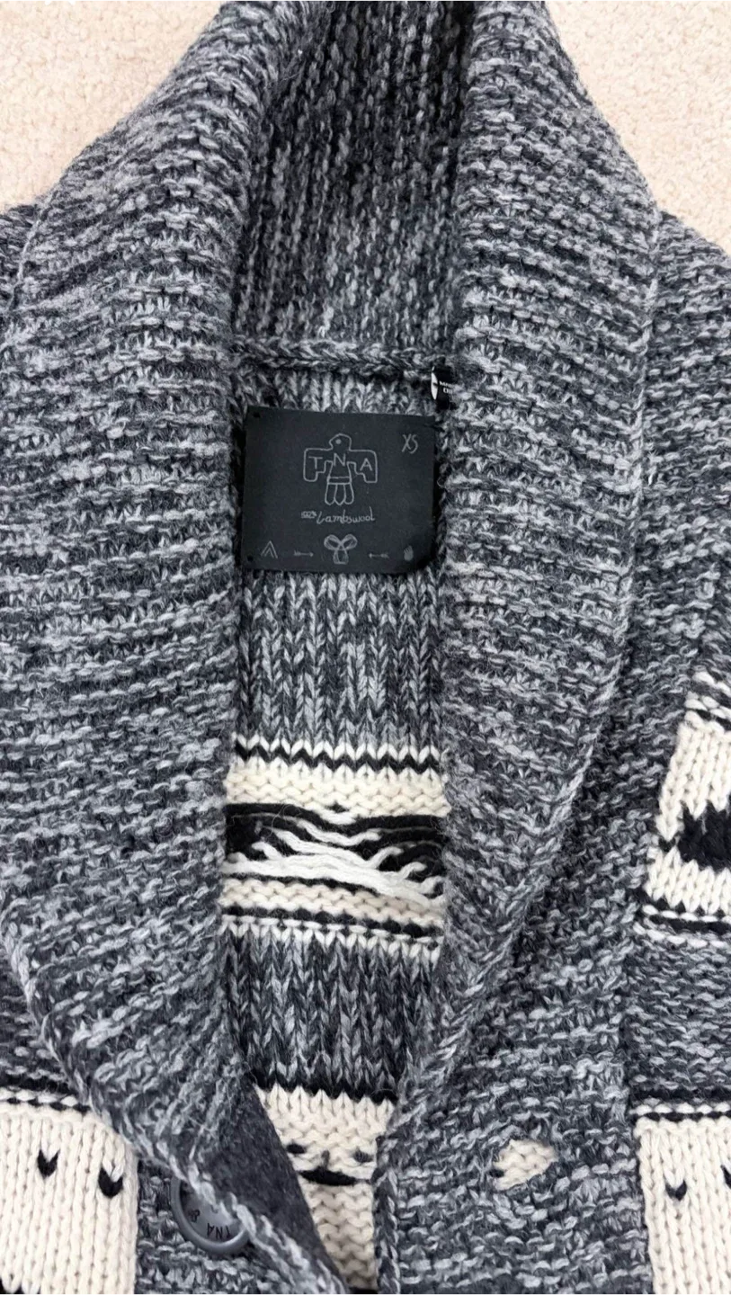 TNA 100% Lamswool Cardigan - XS image indicator(4)