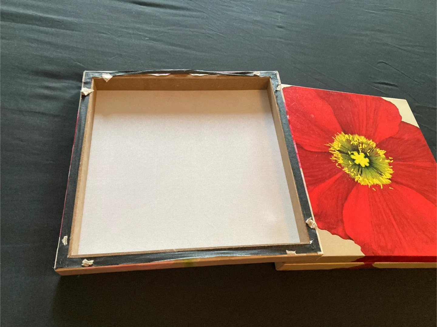 Red Flower Canvas Wall Art (Set of 3) image indicator(4)