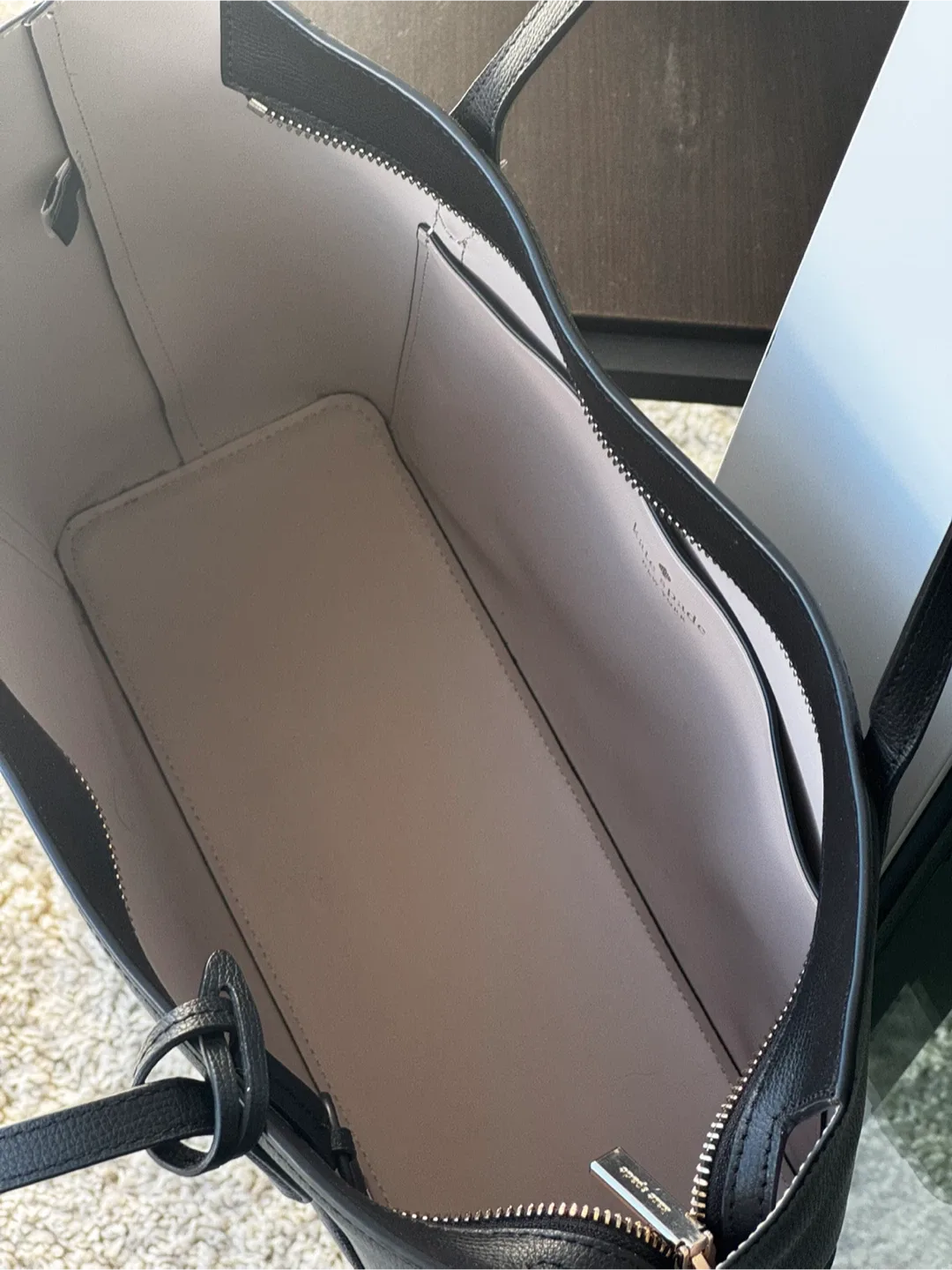 Kate Spade Black Tote Bag image indicator(4)