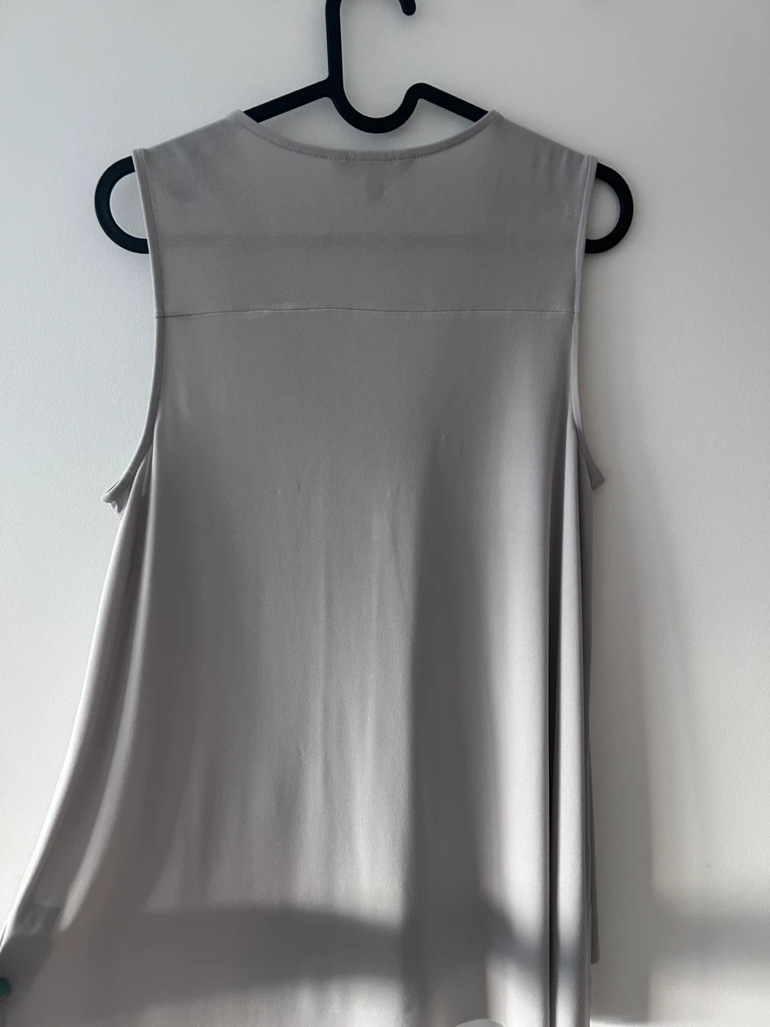 Banana Republic Sleeveless Top - photo 3