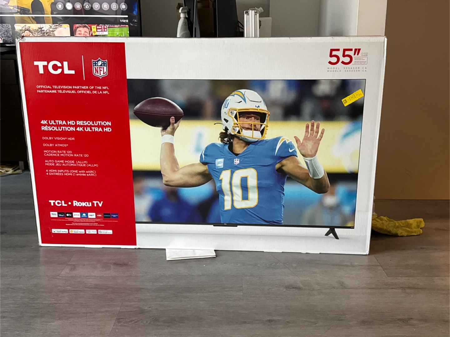 TCL 55" 4K UHD HDR Roku TV - Model 55S450R-CA - photo 2