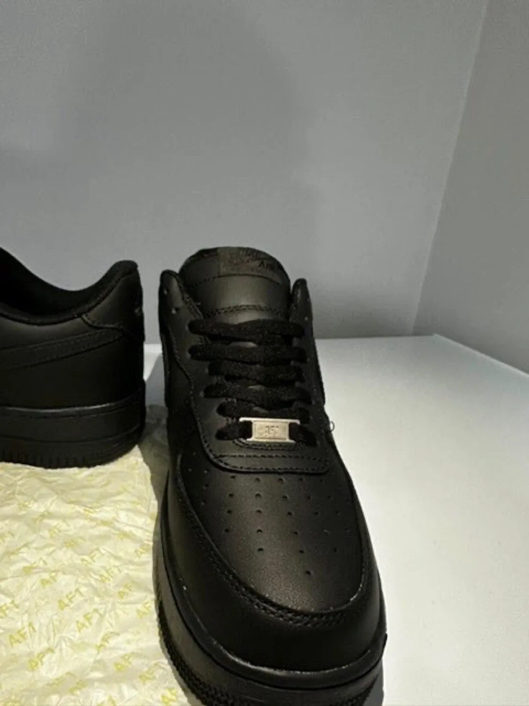 Nike Air Force 1 - Black image indicator(3)