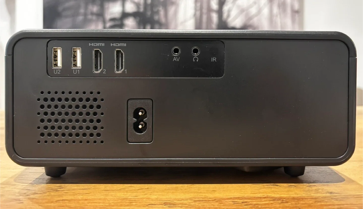 Lunara LR30 8K Projecteur + Écran Titan 72’’ – Neuf Complet image indicator(2)