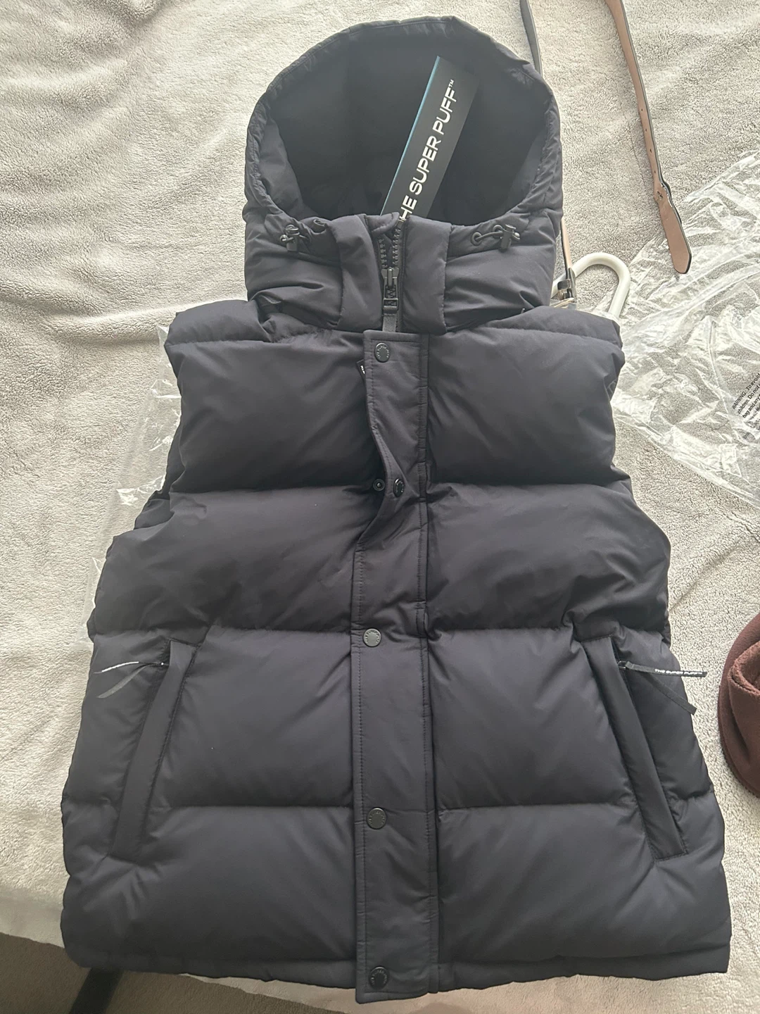 Aritzia The Super Puff Vest - Size M