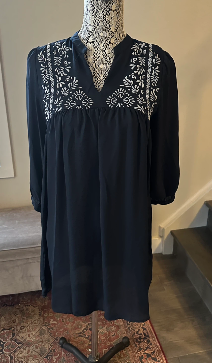 Tunic style top - small - $5 - East York