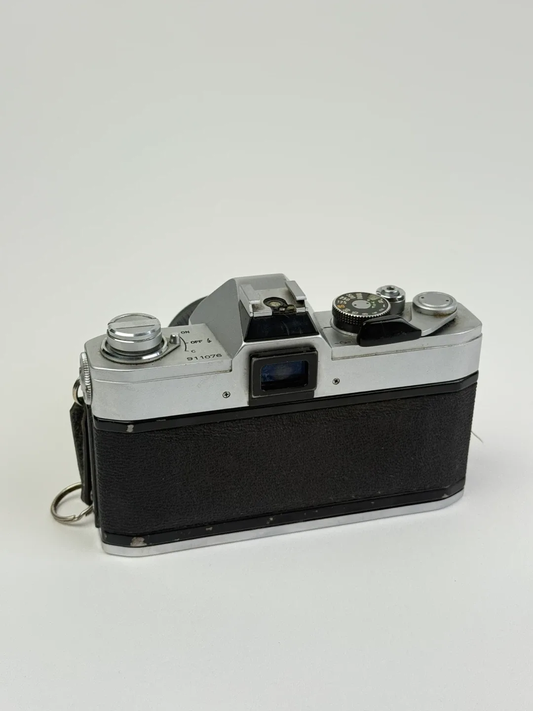 Canon FTb 35mm Film Camera image indicator(4)