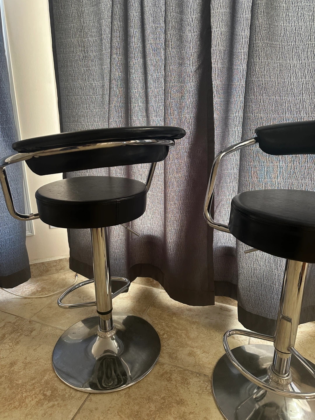 Set of 2 Black Bar Stools - photo 3