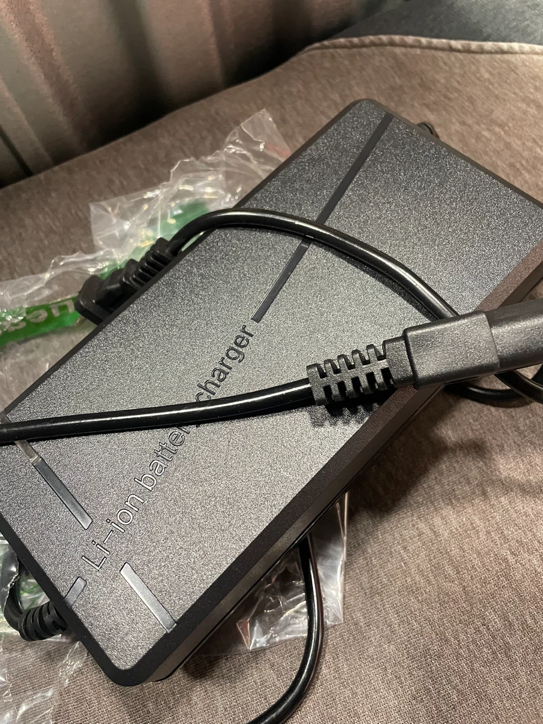 Li-ion Battery Charger 72V 5A - photo 2