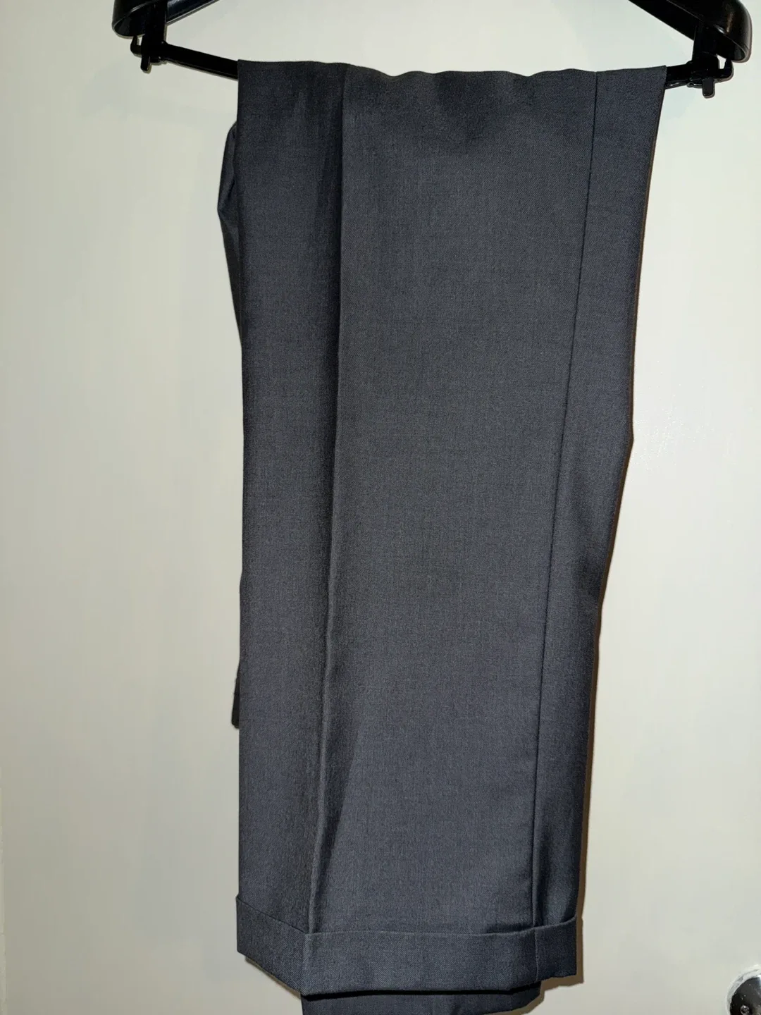 2 piece suit in GREY image indicator(7)