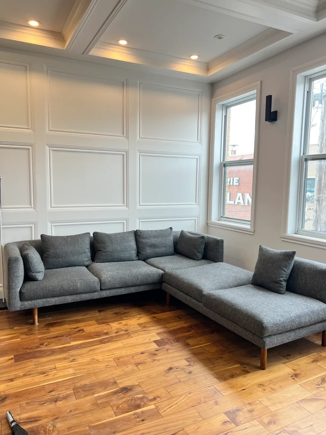 Grey Sectional Sofa with Chaise Lounge image indicator(5)