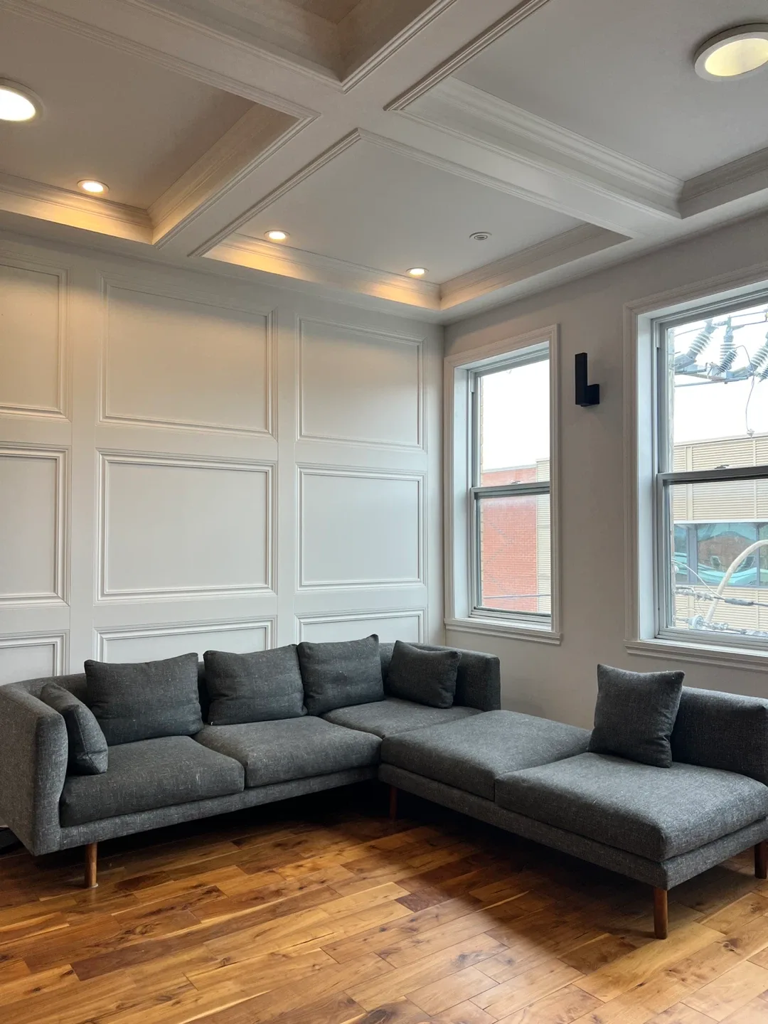 Grey Sectional Sofa with Chaise Lounge image indicator(3)