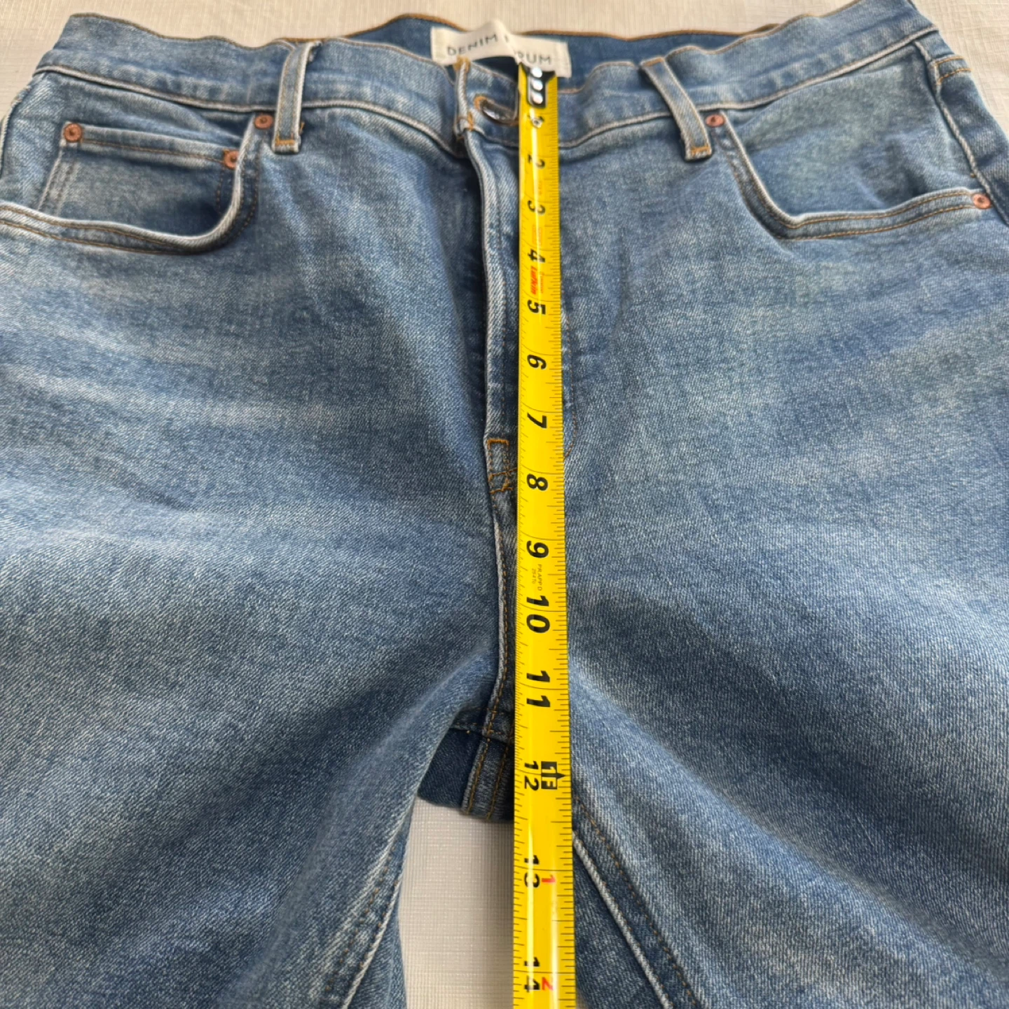 Denim Forum '90s Snatched Mid-Rise Straight Jeans - Size 32 - photo 5