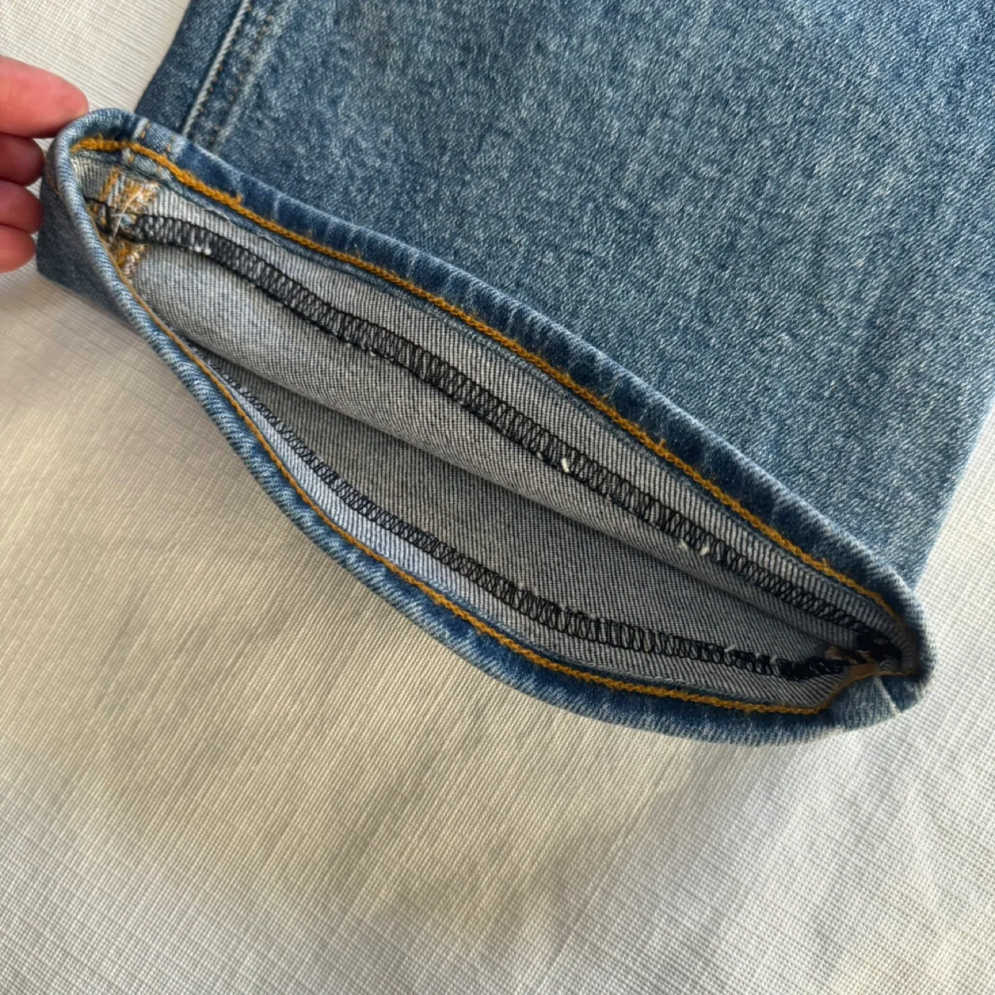 Denim Forum '90s Snatched Mid-Rise Straight Jeans - Size 32 image indicator(8)