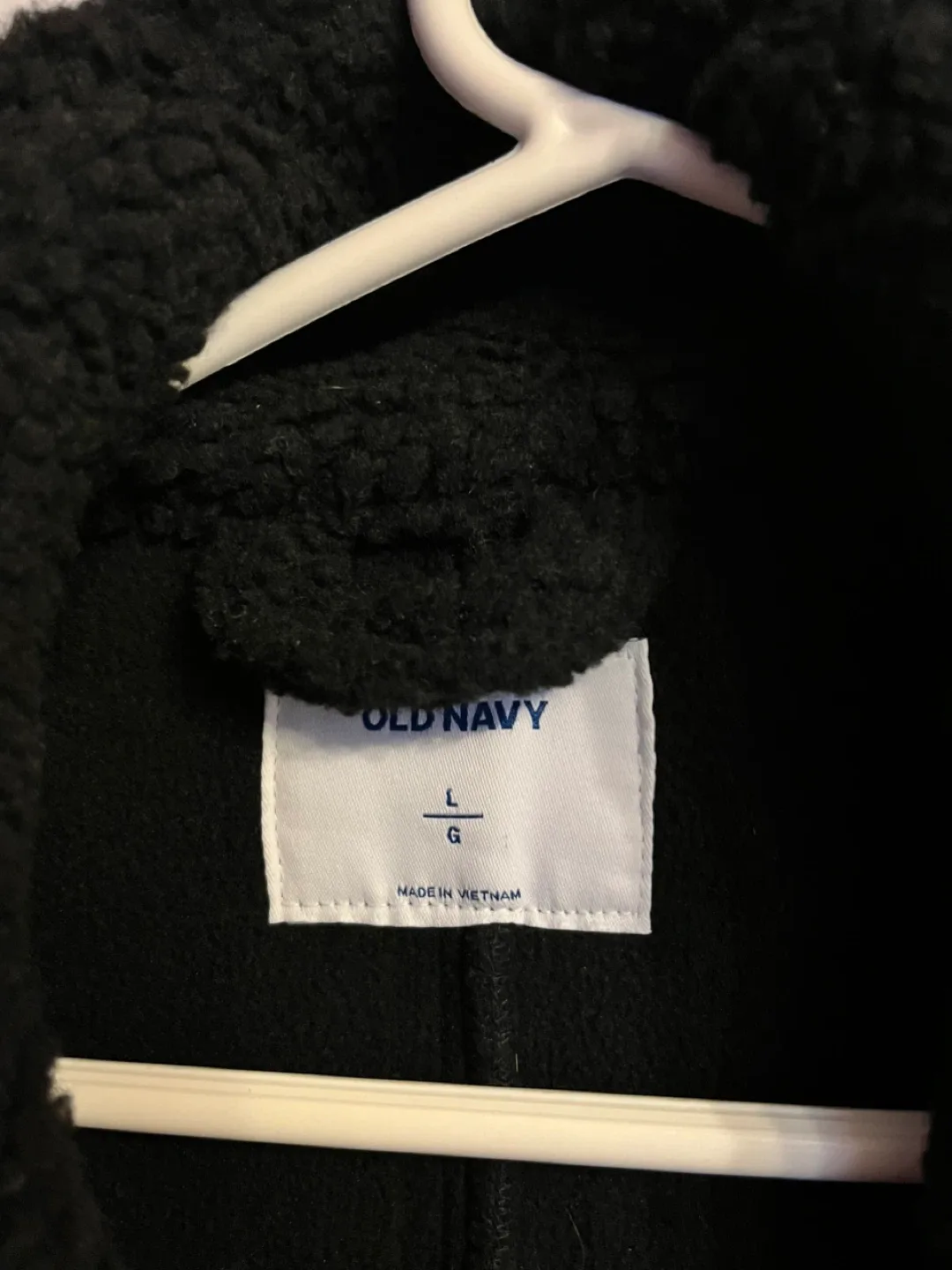 Old Navy Black Sherpa Jacket - Size Large 🥕 image indicator(5)