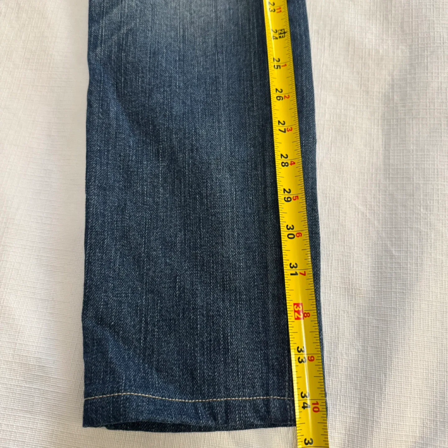 7 For All Mankind Gwenevere Jeans, Size 26 image indicator(6)