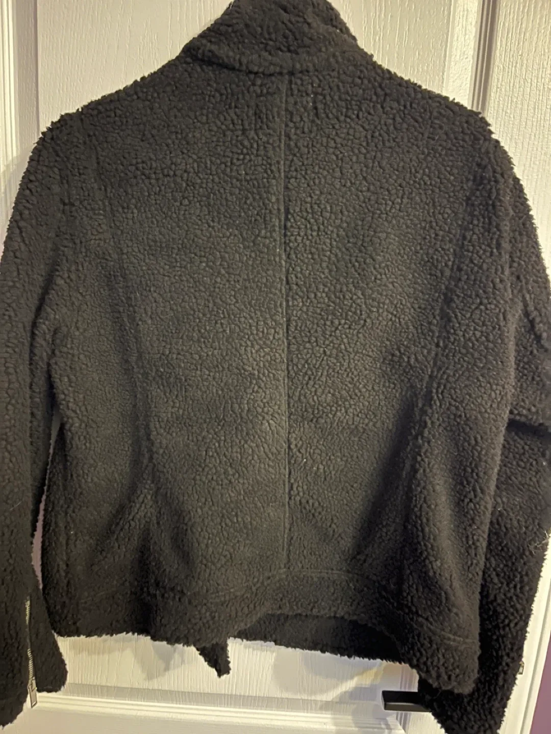 Old Navy Black Sherpa Jacket - Size Large 🥕 image indicator(2)
