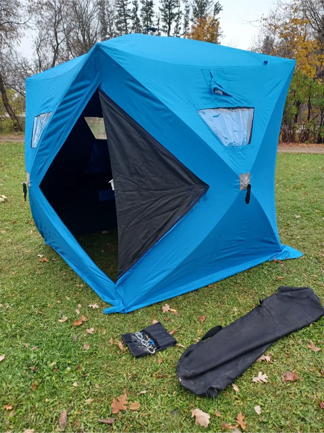 Portable Ice Fishing Shelter - Blue image indicator(4)
