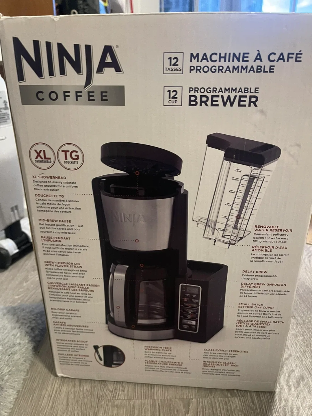 Ninja 12-Cup Programmable Coffee Maker image indicator(4)