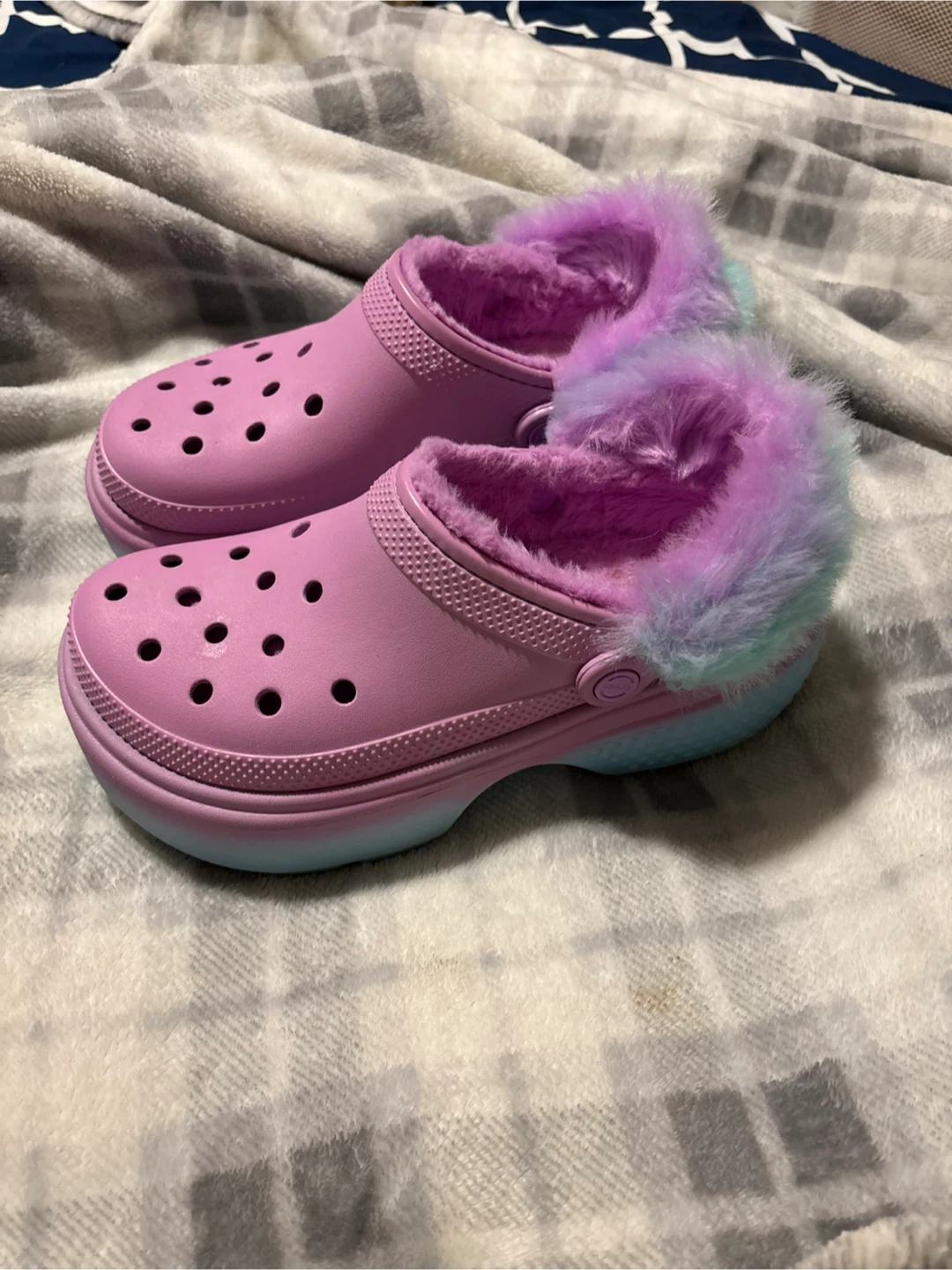 Crocs Mellow Clog w/ Fuzz