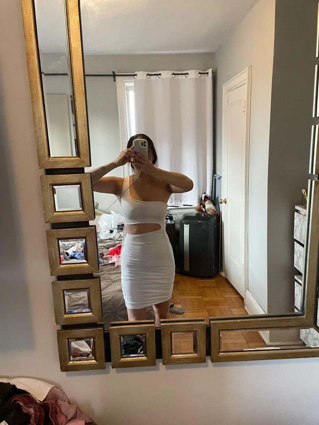 White Dress thumbnail