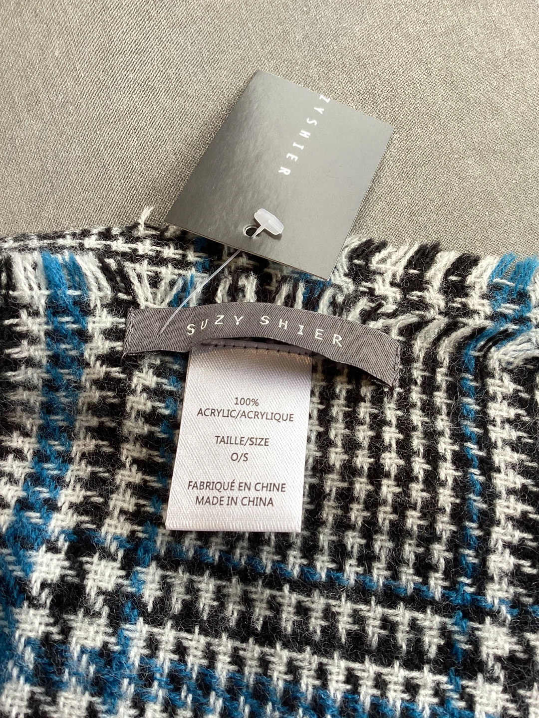 BRAND NEW SUZY SHIER PLAID SCARF - photo 2