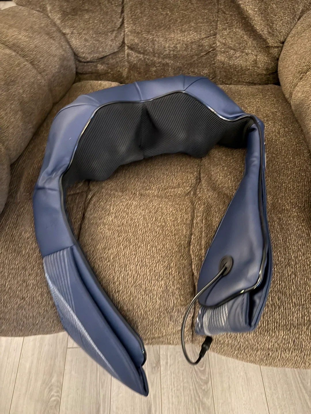 Foot Massager with Heat and neck massager image indicator(2)