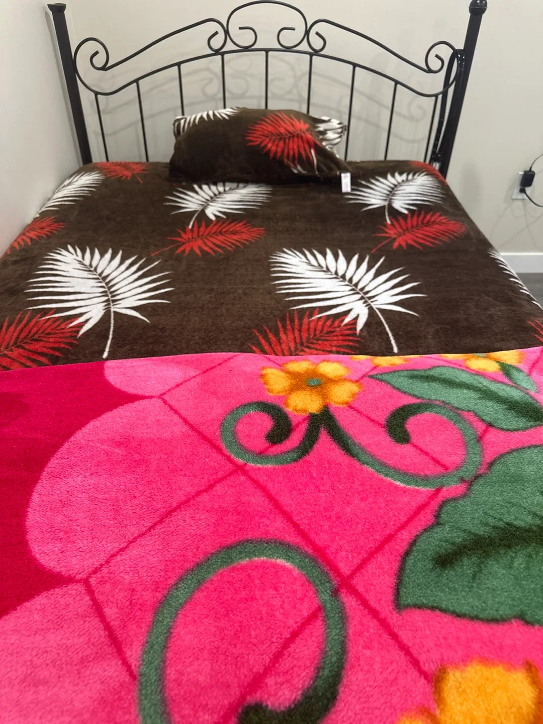 Metal bed frame with mattress and box spring image indicator(2)