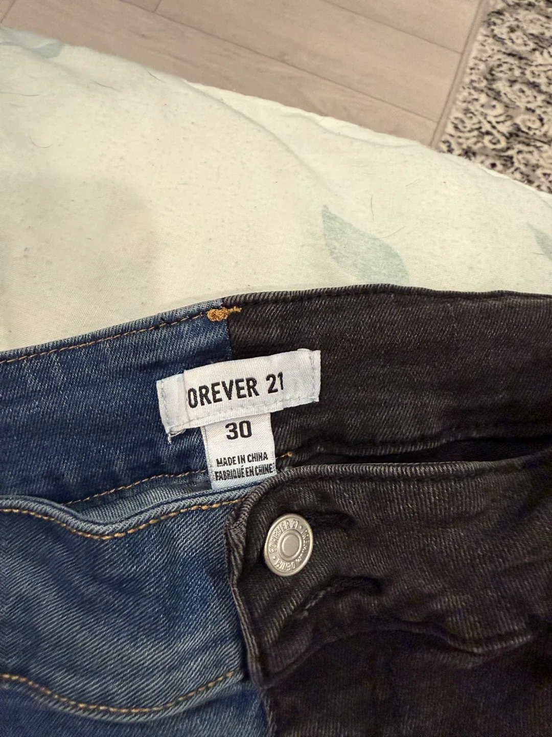 Forever 21 Colour Block Jeans, Size 30 image indicator(2)